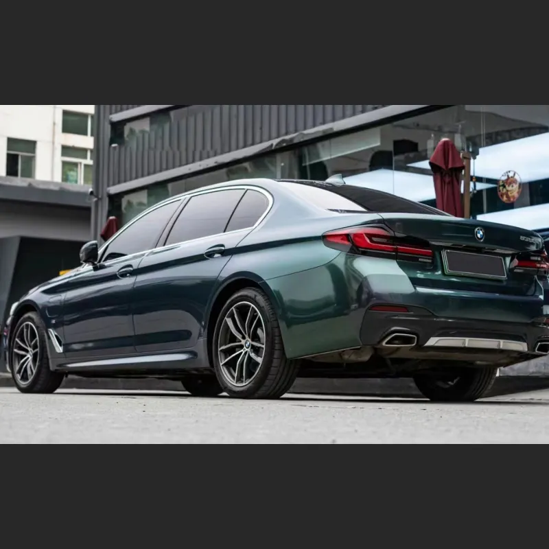 Ravoony Plus BMW Gloss Aurora Diamant Green Vinyl Car Wrap BMW 5 Series Wrap