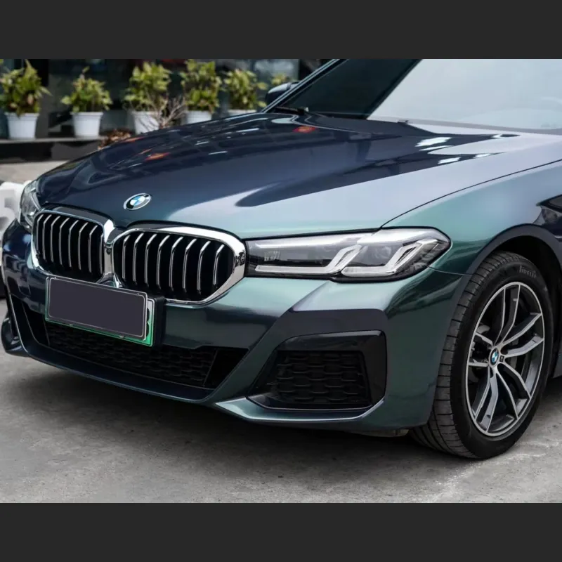 Ravoony Plus BMW Gloss Aurora Diamant Green Vinyl Car Wrap BMW 5 Series Wrap
