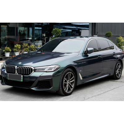 Ravoony Plus BMW Gloss Aurora Diamant Green Vinyl Car Wrap BMW 5 Series Wrap 02