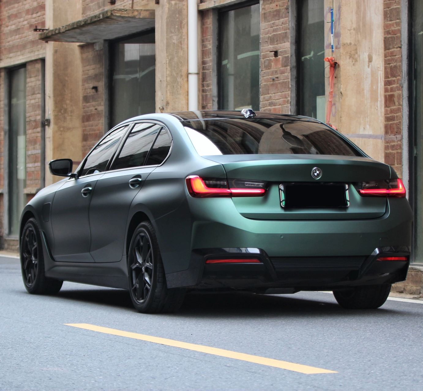 Ravoony Plus Matte Emerald Green Car Vinyl Wrap BMW I3 Wrap