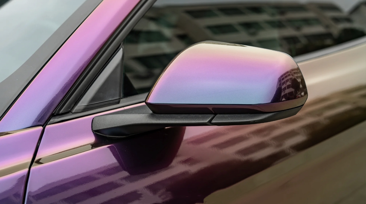 Ravoony Plus Gloss Flowing Phantom Purple Chameleon Wrap Mustang Wrap