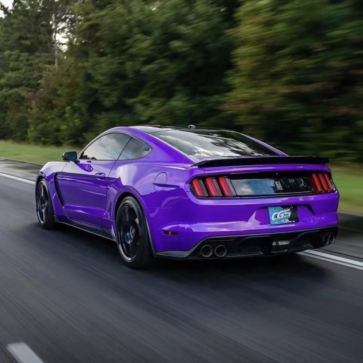 Ravoony Plus PET Glossy Explosion Purple Car Vinyl Wrap Purple Wrapped Mustang