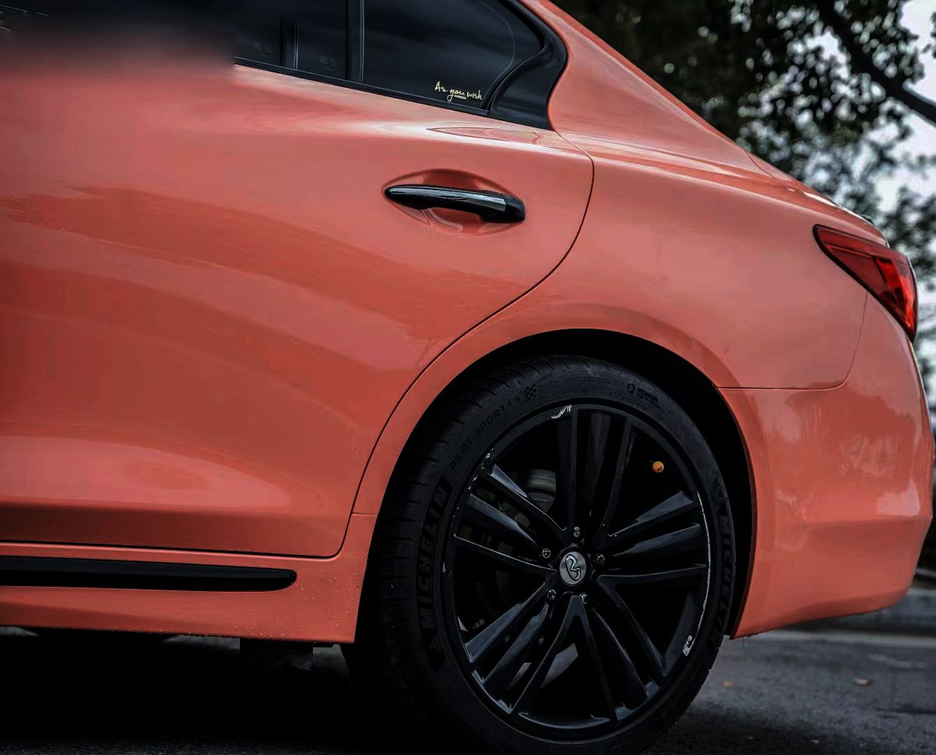 Ravoony Plus Glossy Paggy Pink Car Vinyl Wrap Q50 Wrap