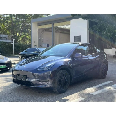 Ravoony Plus BMW Carbon Black Metallic Vinyl Car Wrap 02