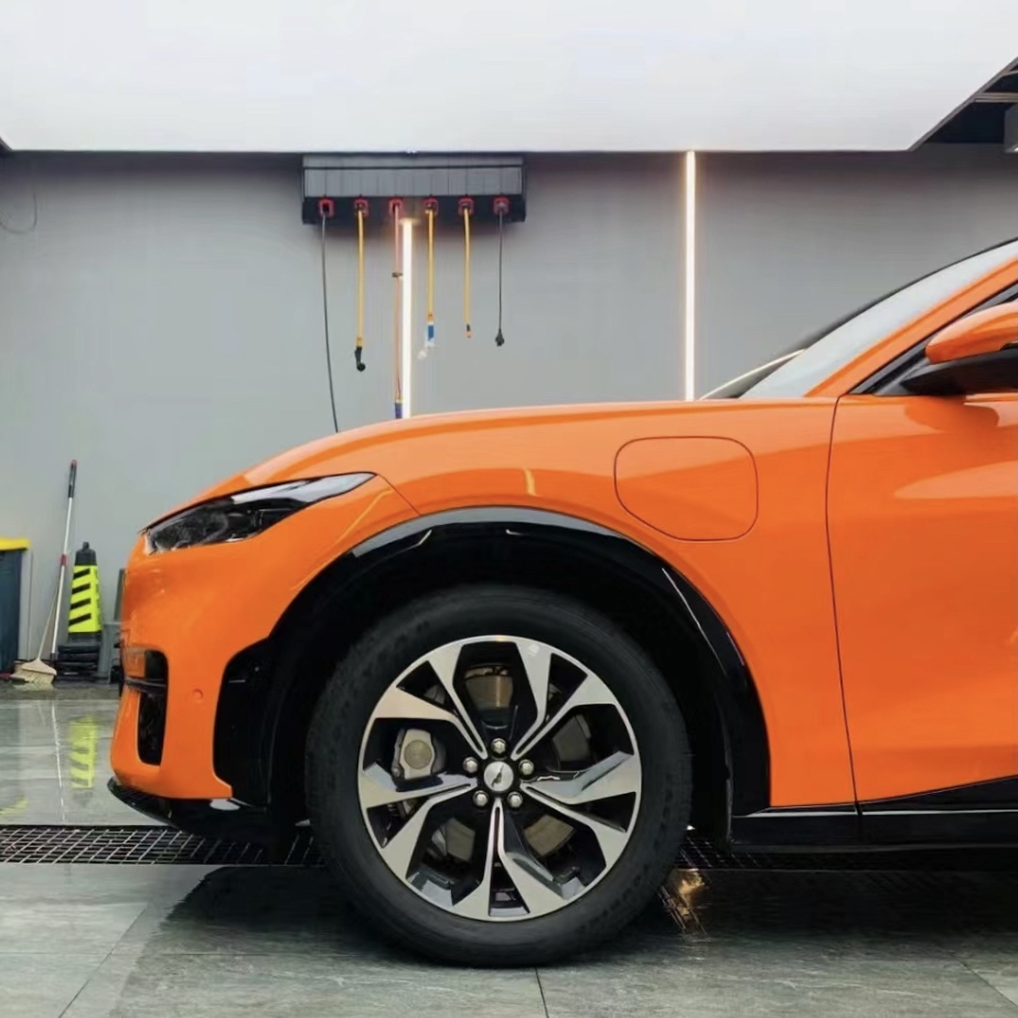 Ravoony Plus Gloss Crystal Mclaren Orange Wrap Mustang Wrap