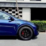 Ravoony Plus PET BMW Gloss Phytonic Blue Vinyl Car Wrap