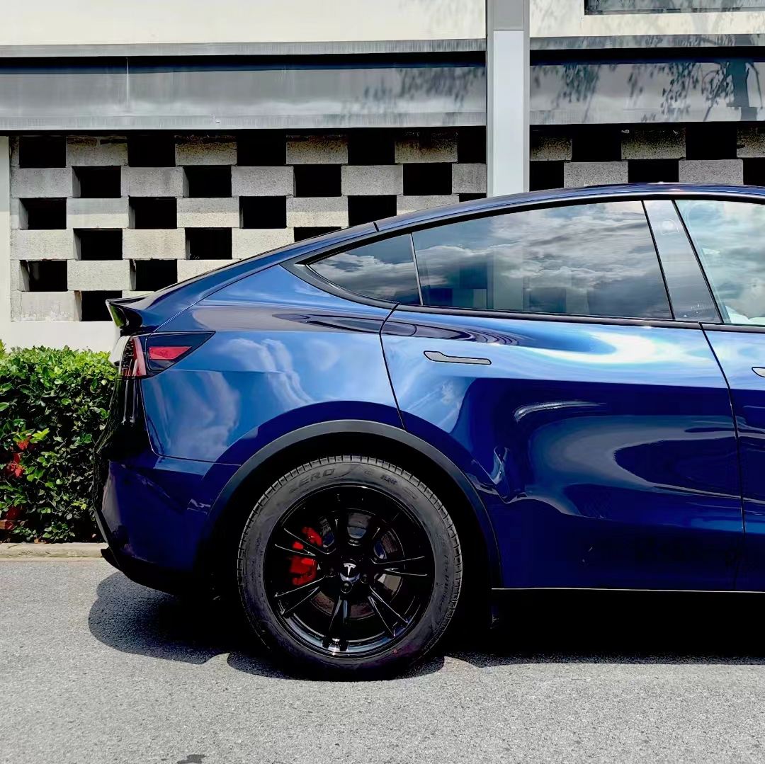 Ravoony Plus PET BMW Gloss Phytonic Blue Vinyl Car Wrap