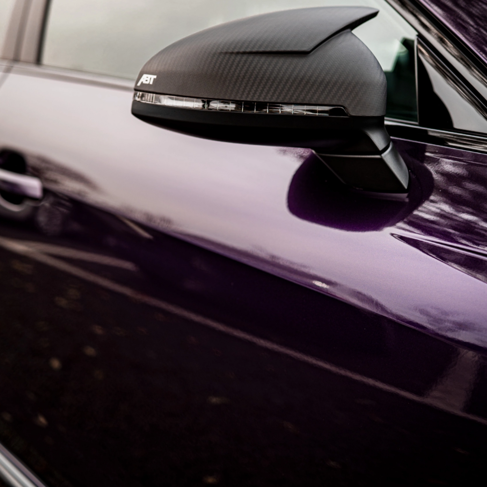 Ravoony Plus Audi Gloss Velvet Purple Car Vinyl Wrap