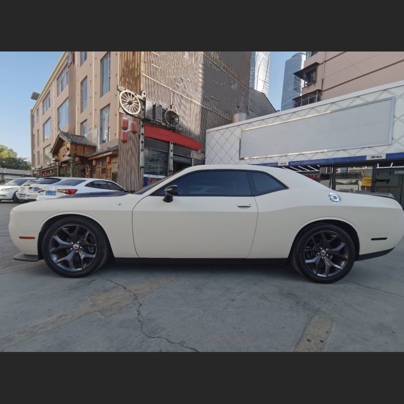 Ravoony Plus Ultimate Flat Khaki Milan Car Vinyl Wrap Dodge Challenger Wrap
