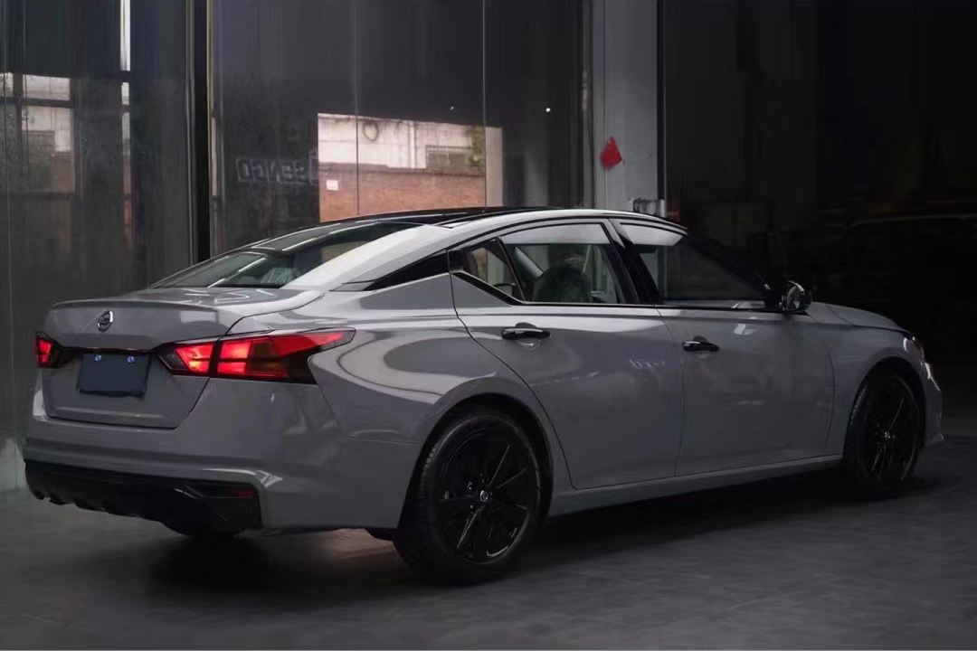 Ravoony Plus PET Gloss Nardo Grey Wrap Nissan Altima Wrap