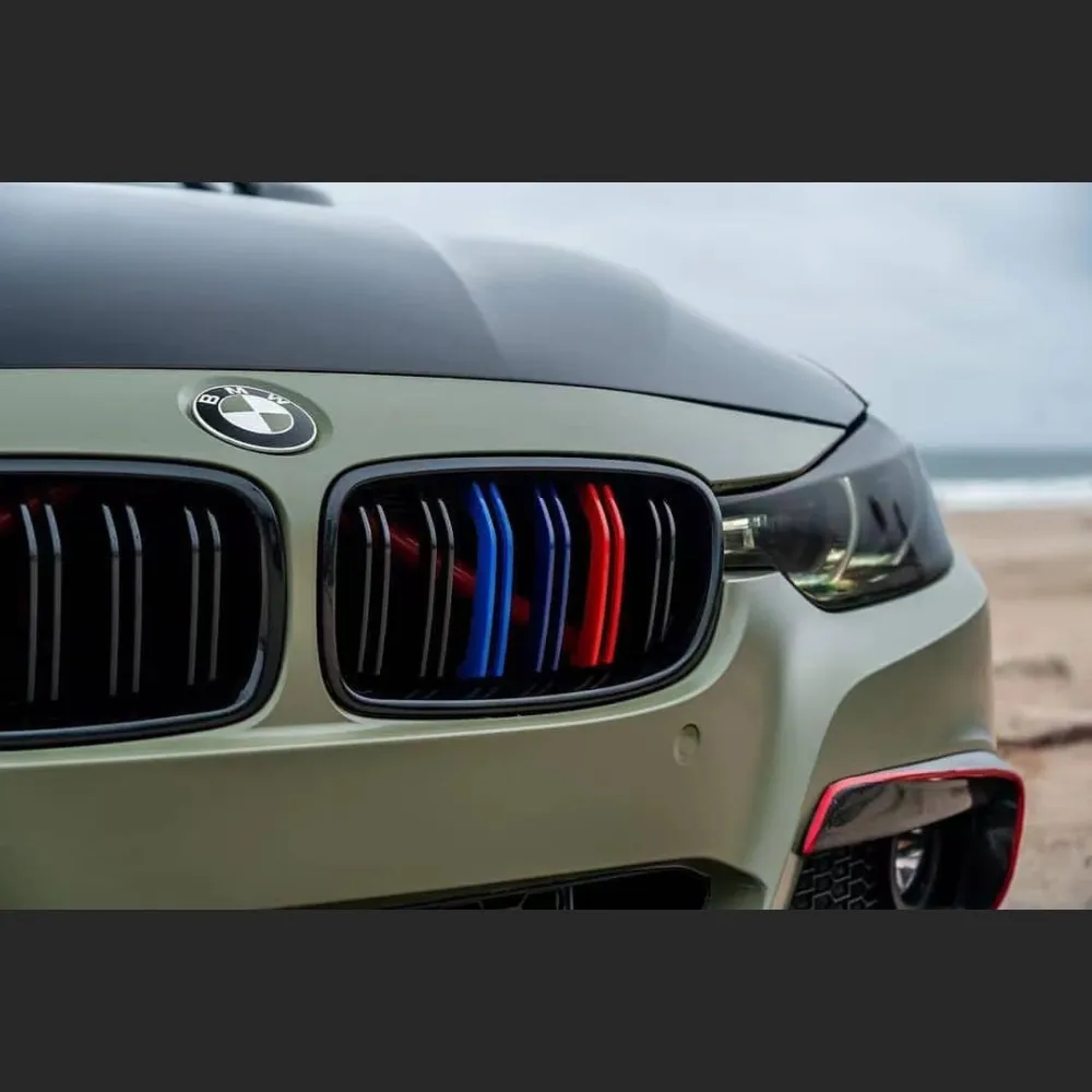 Ravoony Plus Ultimate Flat Khaki Green Car Wrap