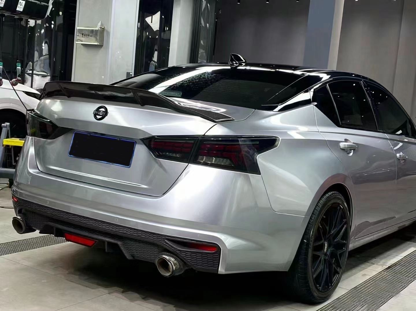 Ravoony Plus GT Silver Car Vinyl Wrap Nissan Altima Wrap