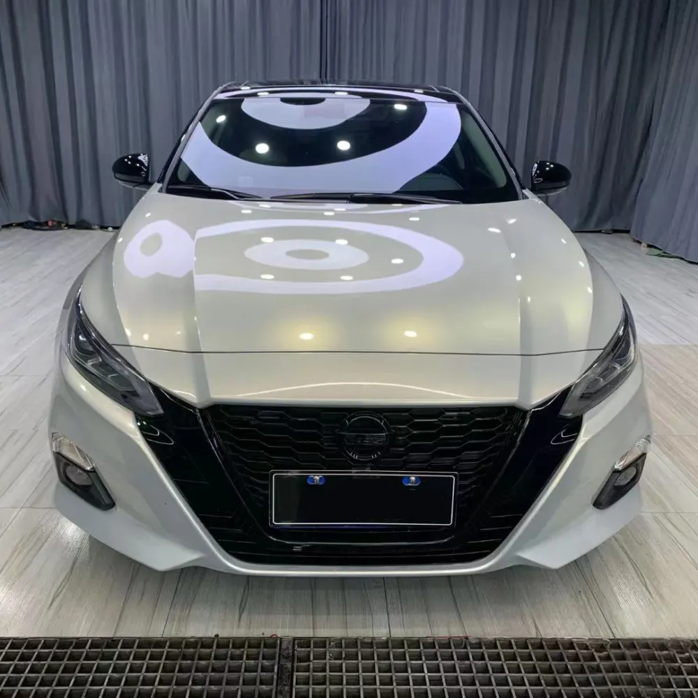 Ravoony Plus Glossy White to Gold Car Wrap Nissan Altima Wrap