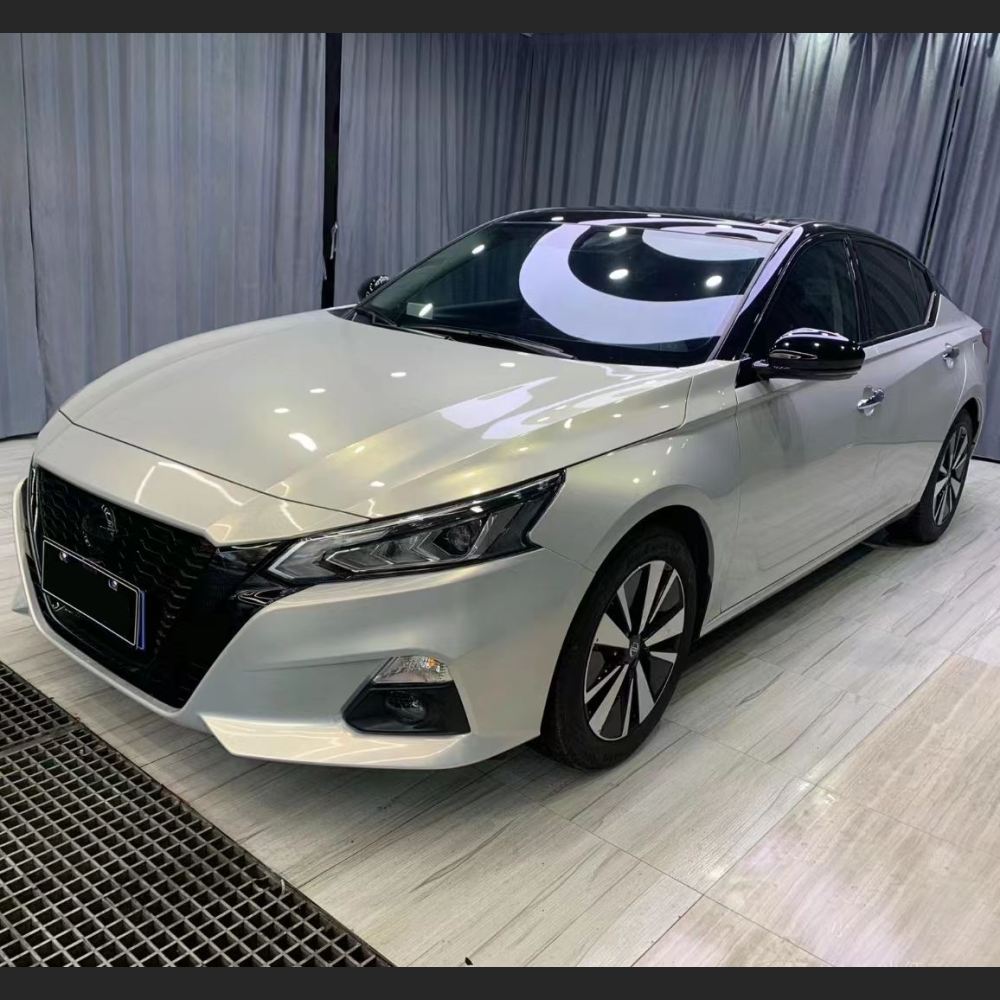 Ravoony Plus Glossy White to Gold Car Wrap Nissan Altima Wrap