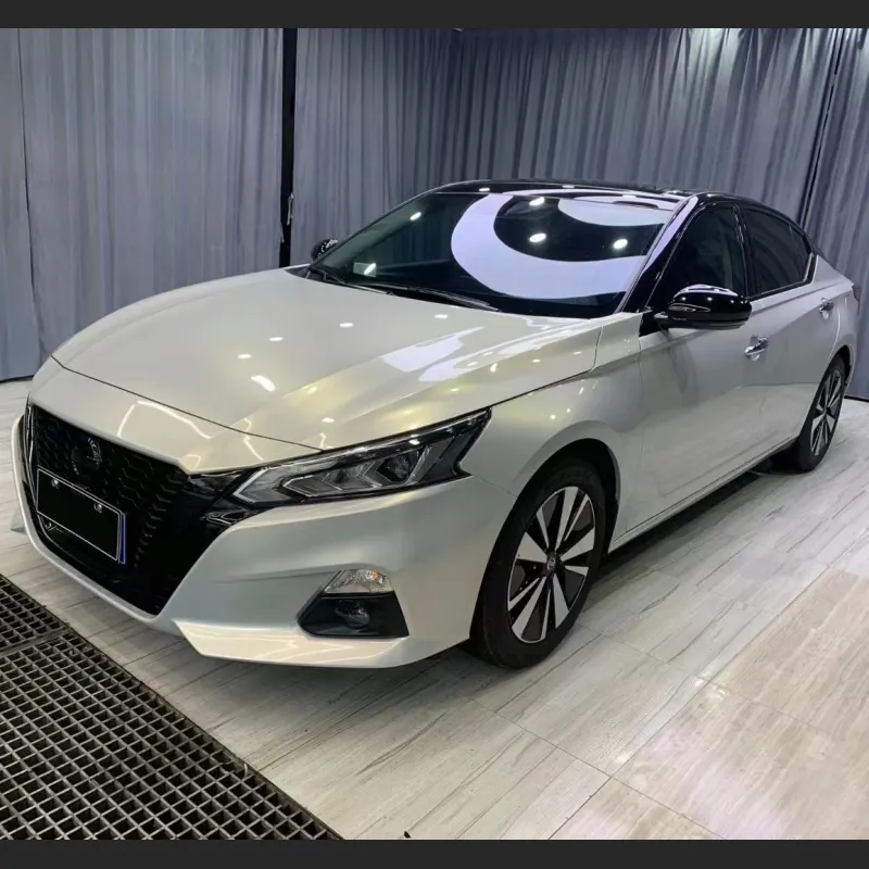 Ravoony Plus Glossy White to Gold Car Wrap Nissan Altima Wrap