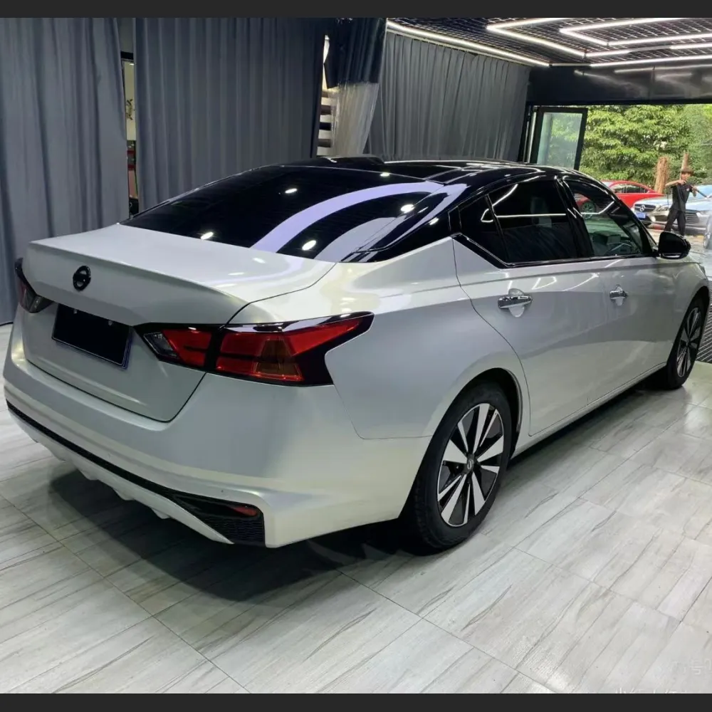 Ravoony Plus Glossy White to Gold Car Wrap Nissan Altima Wrap