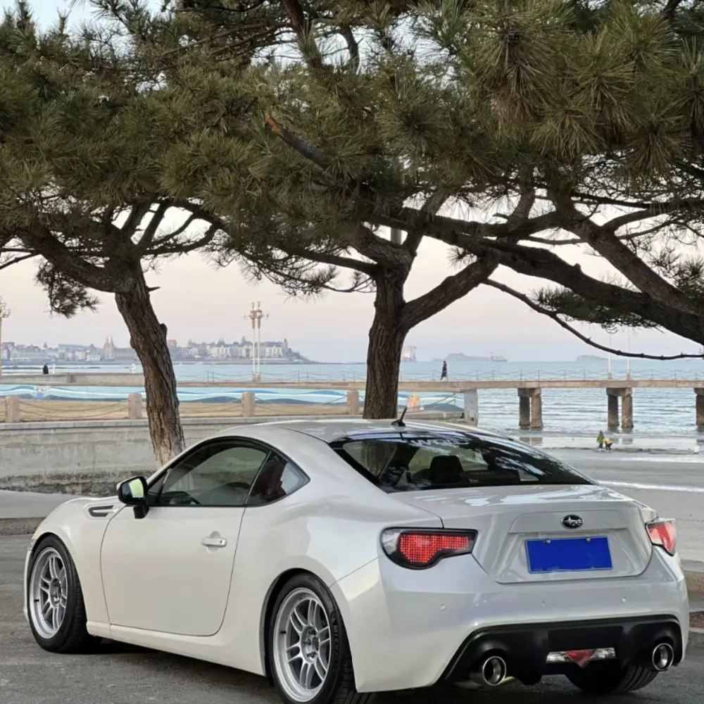 Ravoony Plus Crystal White Car Vinyl Wrap Subaru Brz Wrap