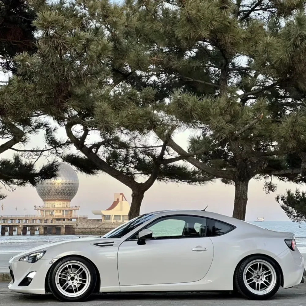 Ravoony Plus Crystal White Car Vinyl Wrap Subaru Brz Wrap