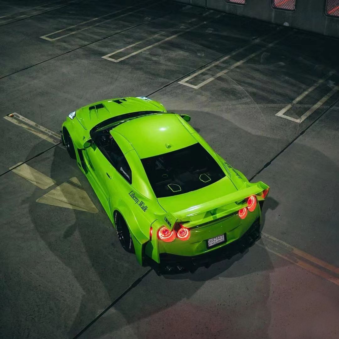 Ravoony Plus Fluorescent Green Car Vinyl Wrap Nissan GTR Wrap