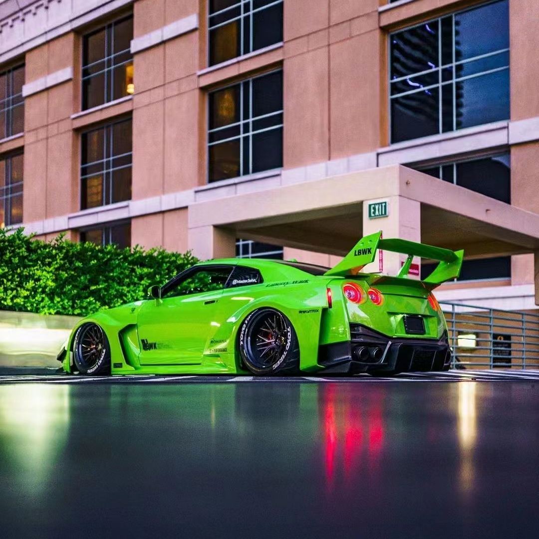Ravoony Plus Fluorescent Green Car Vinyl Wrap Nissan GTR Wrap