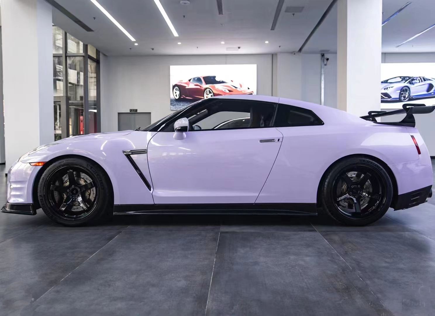 Ravoony Plus Glossy Violet Star Car Wrap Nissan GTR Wrap