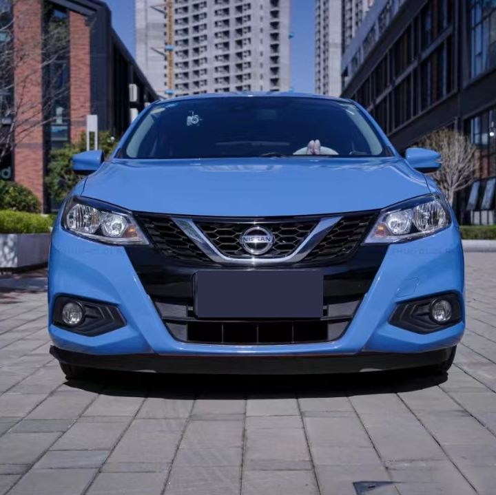 Ravoony Plus Abudhabi Blue Car Vinyl Wrap Nissan Tiida Wrap