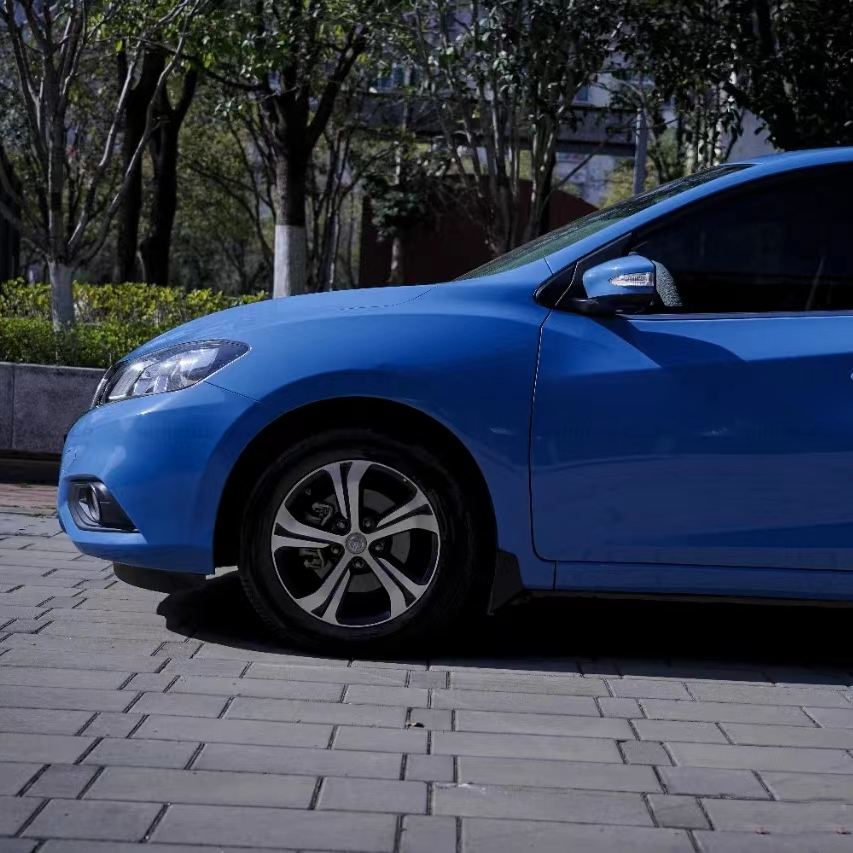 Ravoony Plus Abudhabi Blue Car Vinyl Wrap Nissan Tiida Wrap