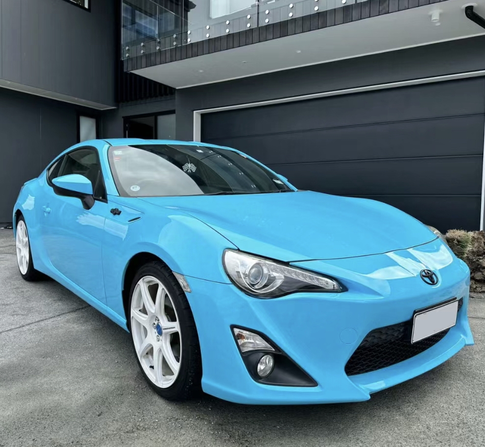 Ravoony Plus Glossy Crystal Sky Blue Car Wrap Toyota Wrap