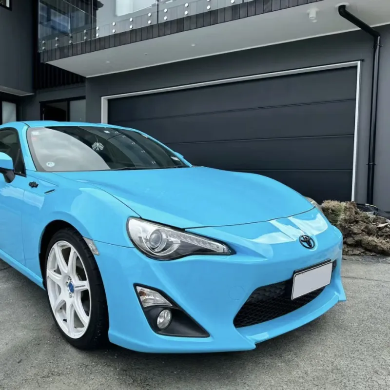 Ravoony Plus Glossy Crystal Sky Blue Car Wrap Toyota Wrap
