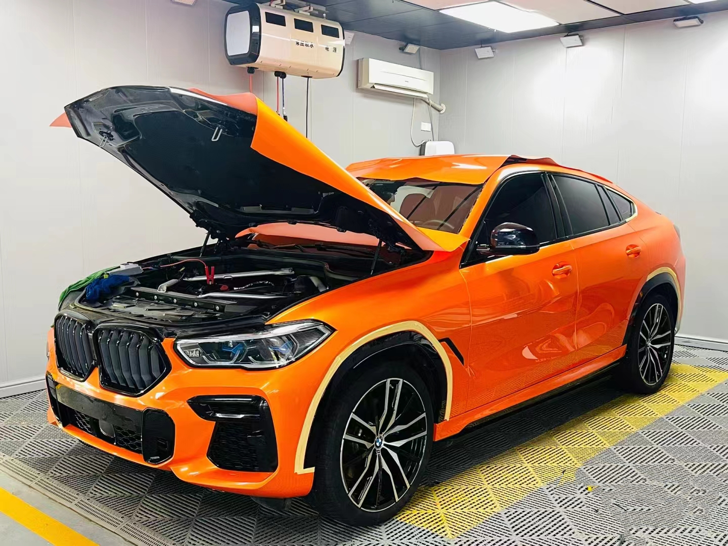 Ravoony Plus Gloss Burnt Orange Car Wrap BMW X6 Wrap