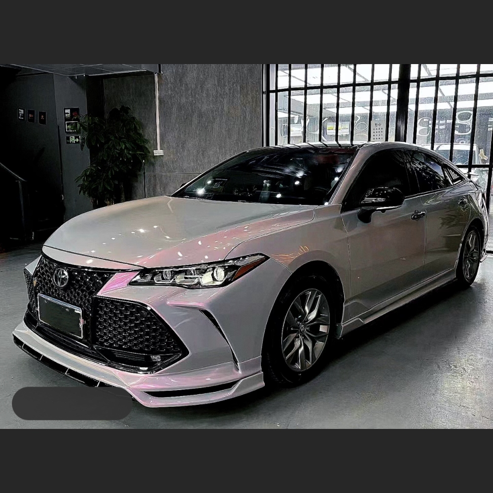 Ravoony Plus Twin Candy Grey Red Color Fliper Car Wrap Toyota Avalon Wrap