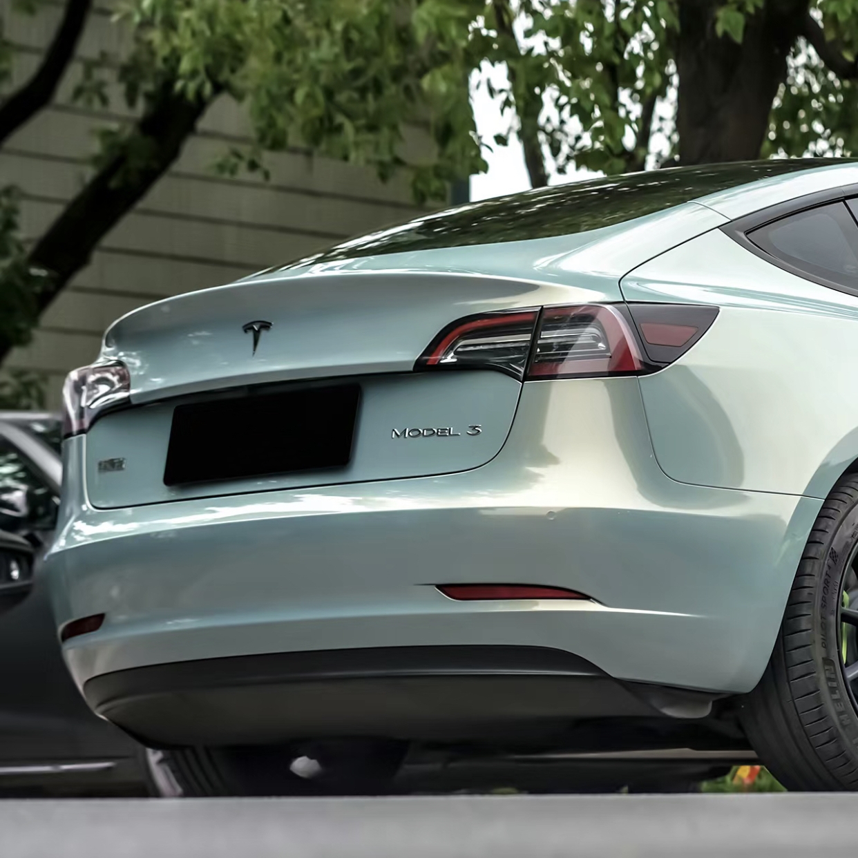 Ravoony Plus Twin Candy Green Gold Car Wrap Tesla Model 3 Wrap