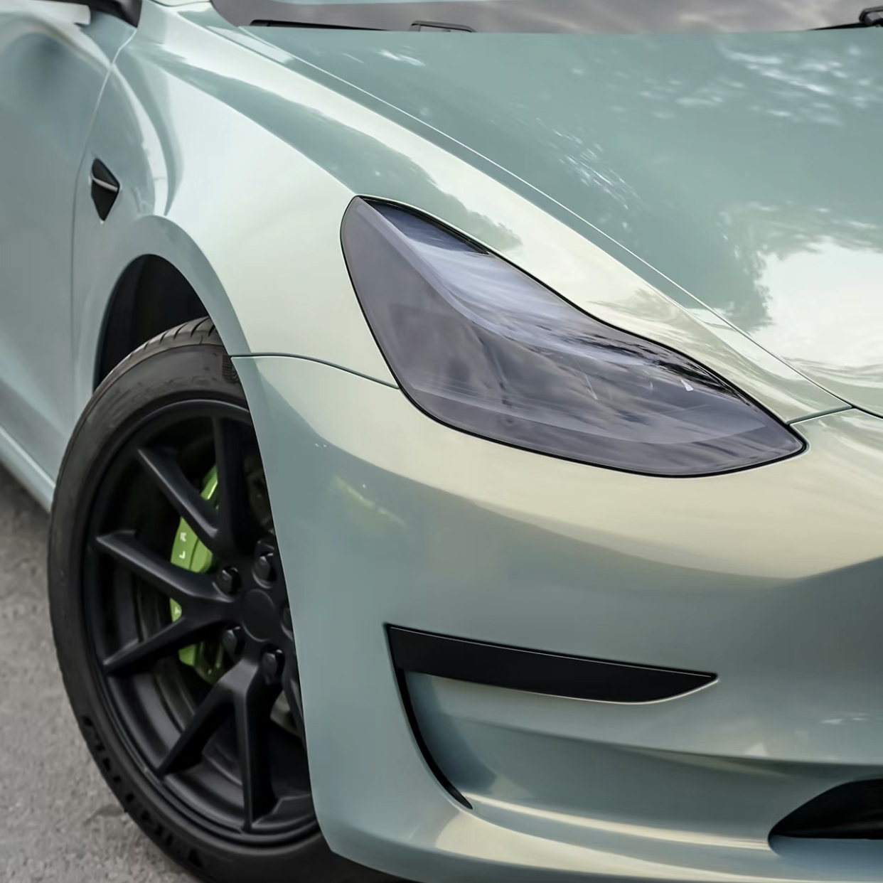 Ravoony Plus Twin Candy Green Gold Car Wrap Tesla Model 3 Wrap