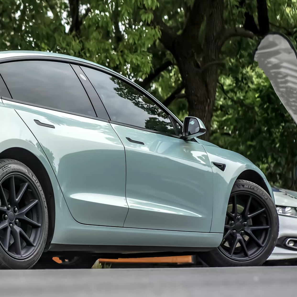 Ravoony Plus Twin Candy Green Gold Car Wrap Tesla Model 3 Wrap