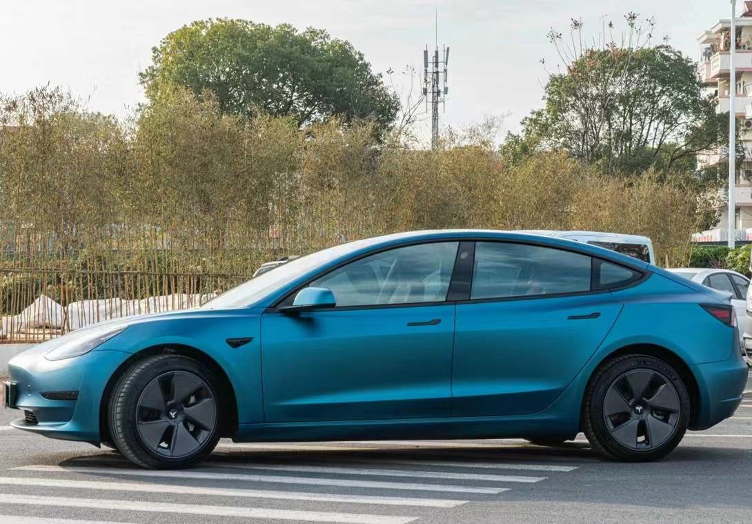 Ravoony Plus Ultra-Matte Night Blue Car Wrap