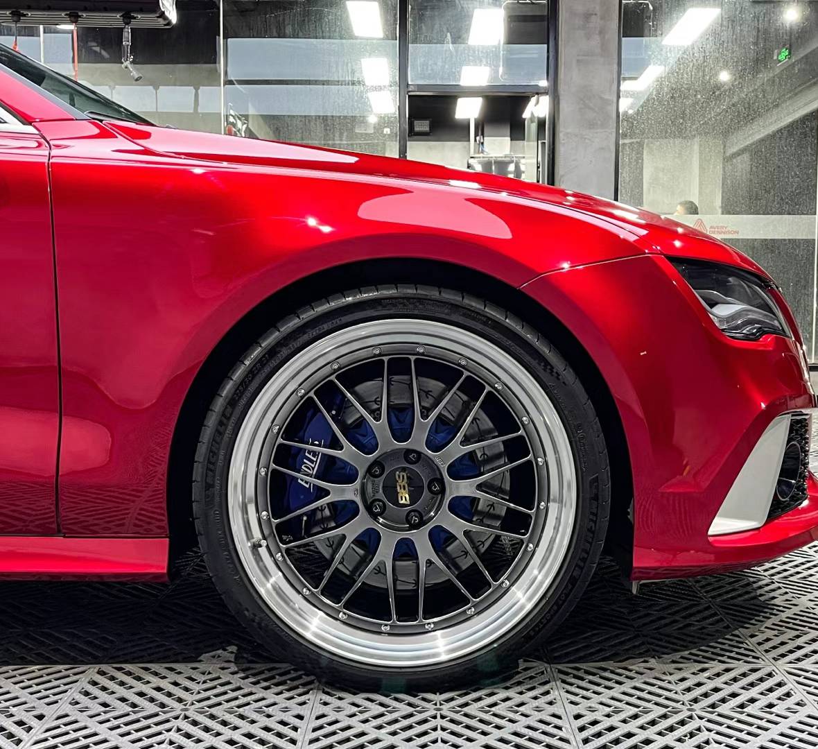 Ravoony Plus Gloss Metallic Vampire Red Vinyl Car Wrap Audi RS7 Wrap 