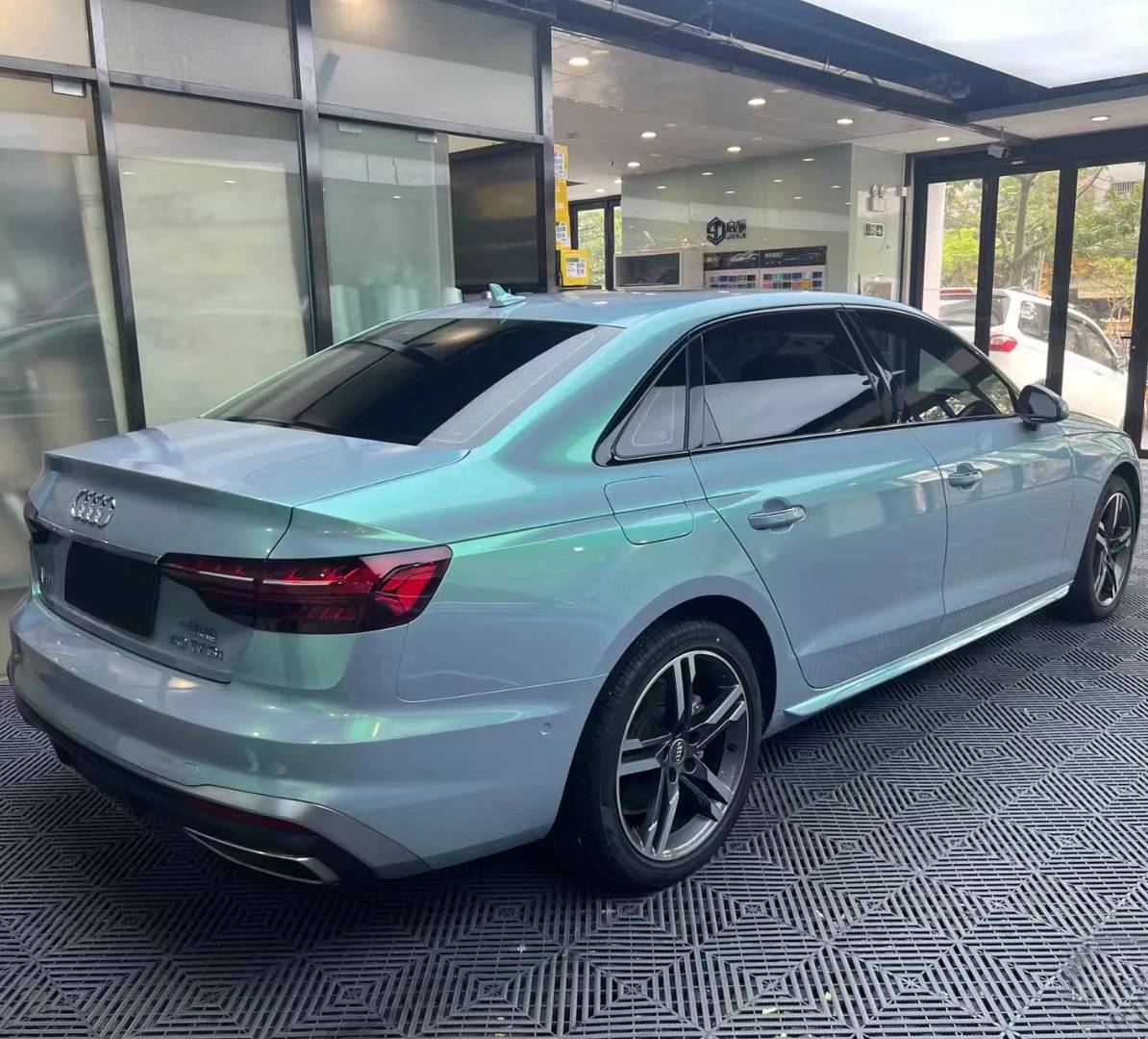 Ravoony Plus Twin Candy Grey Green Color Fliper Car Wrap Audi A4 Wrap