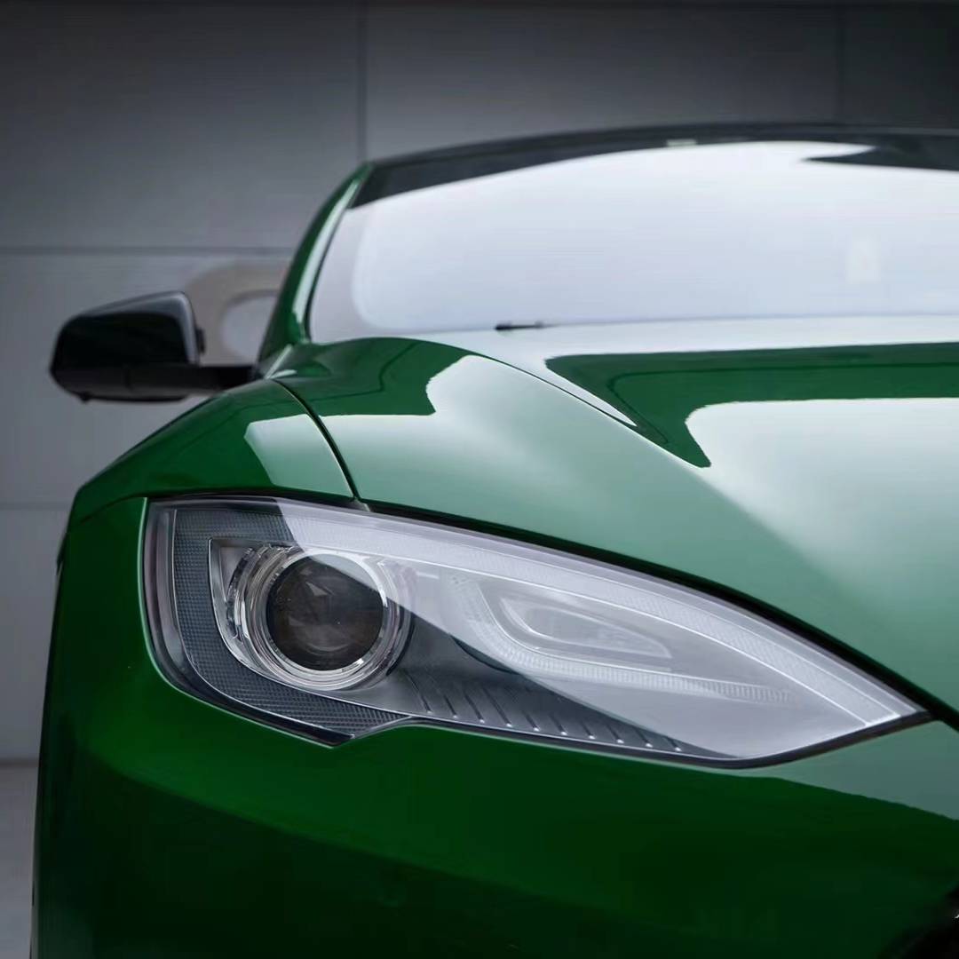 Ravoony Plus Glossy Forest Green Car Wrap