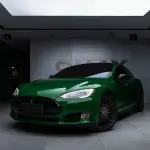Ravoony Plus Glossy Forest Green Car Wrap