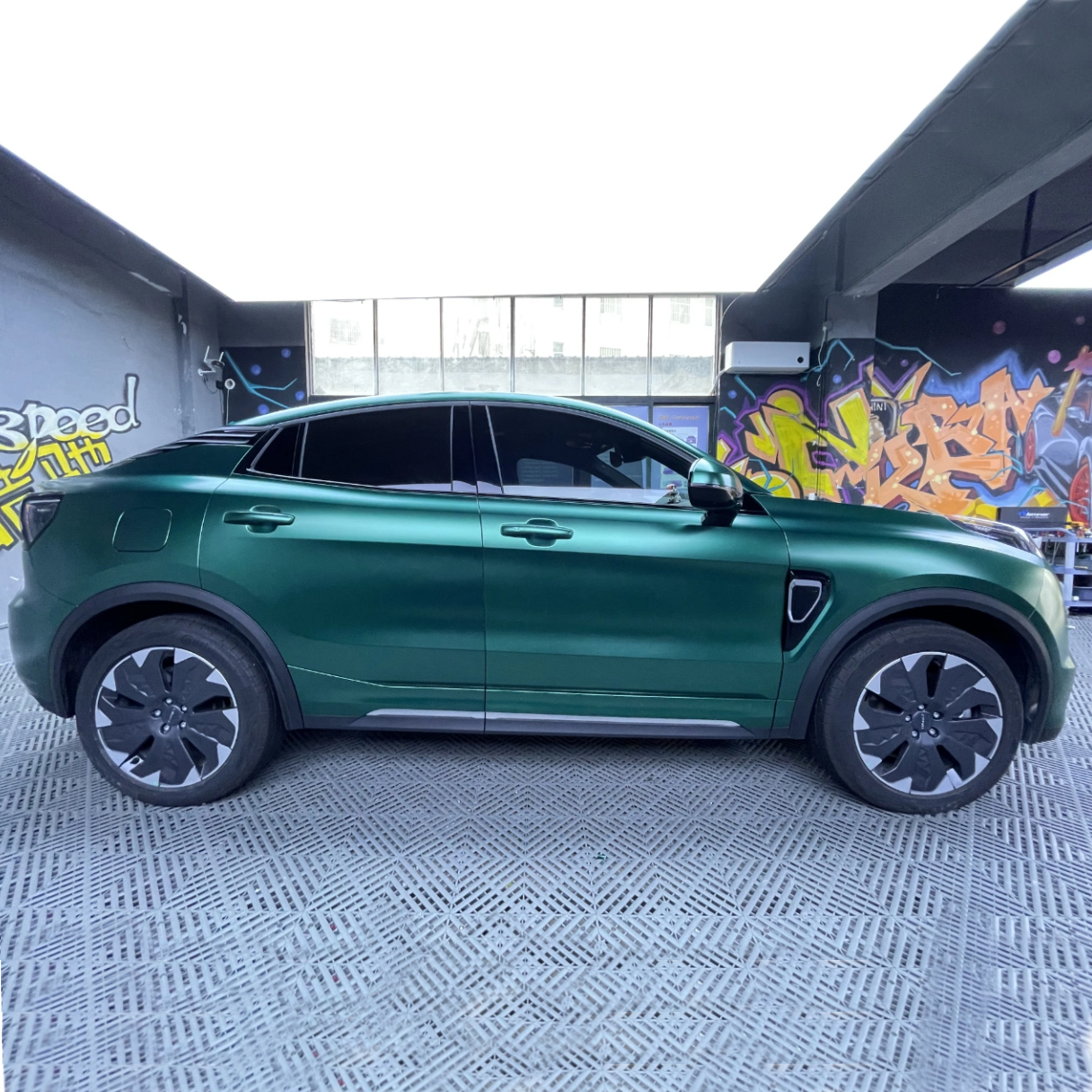 Ravoony Plus Pure Metal Emerald Green Car Wrap