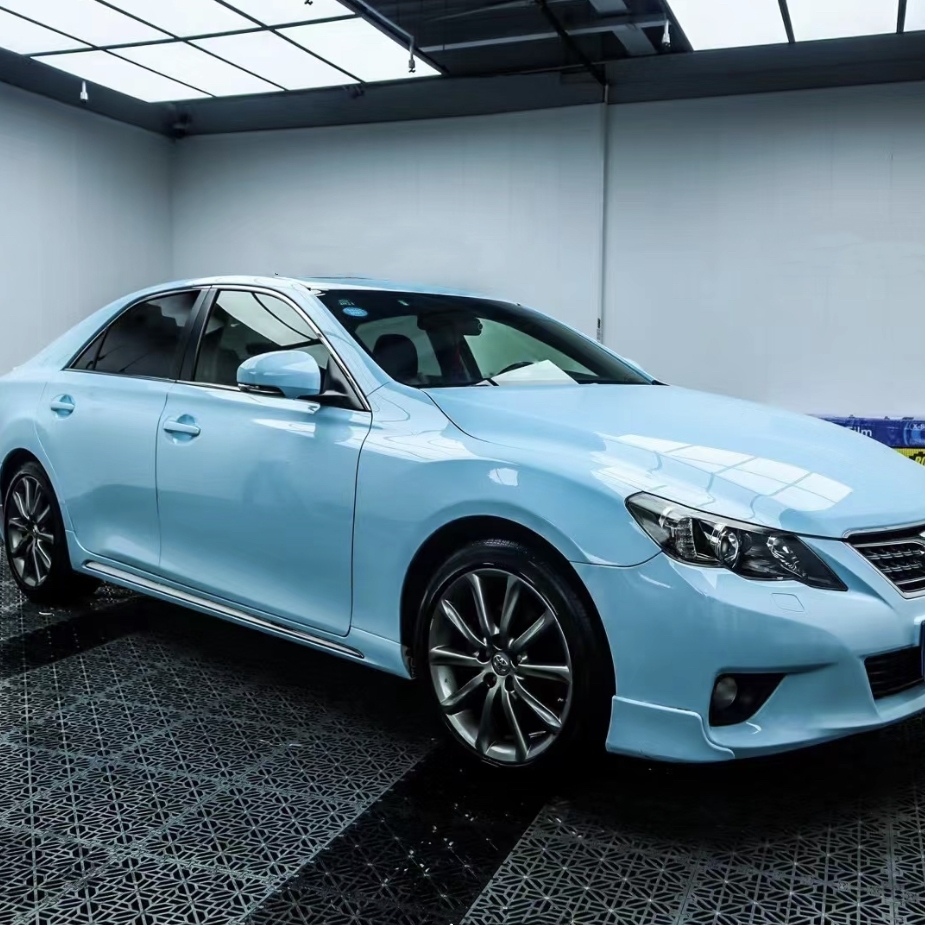 Ravoony Plus PET Glossy Crystal Glacier Blue Car Wrap Toyota Reiz Wrap