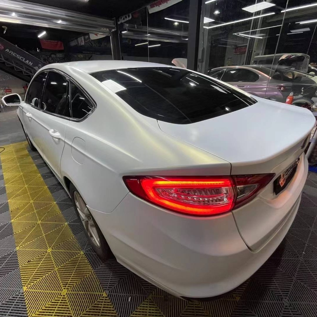    Ravoony Plus Satin Ceramic White to Gold Car Wrap