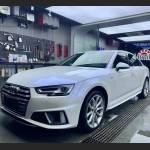 Ravoony Plus Glossy White to Blue Car Vinyl Wrap Audi A4 Wrap
