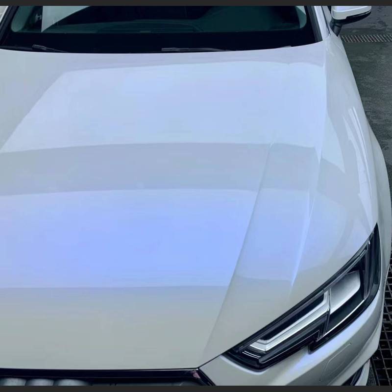 Ravoony Plus Glossy White to Blue Car Vinyl Wrap Audi A4 Wrap