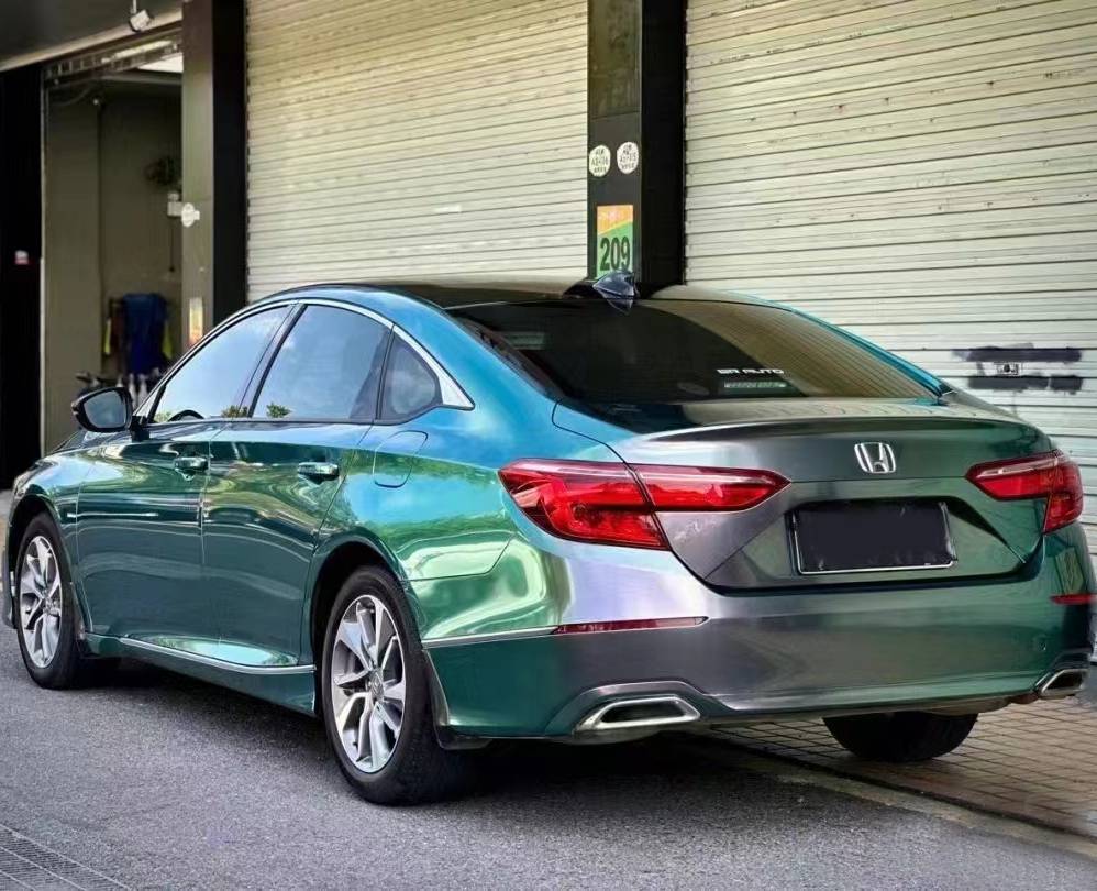 Ravoony Plus Glossy Diamond Micro Celadon Green Car Wrap