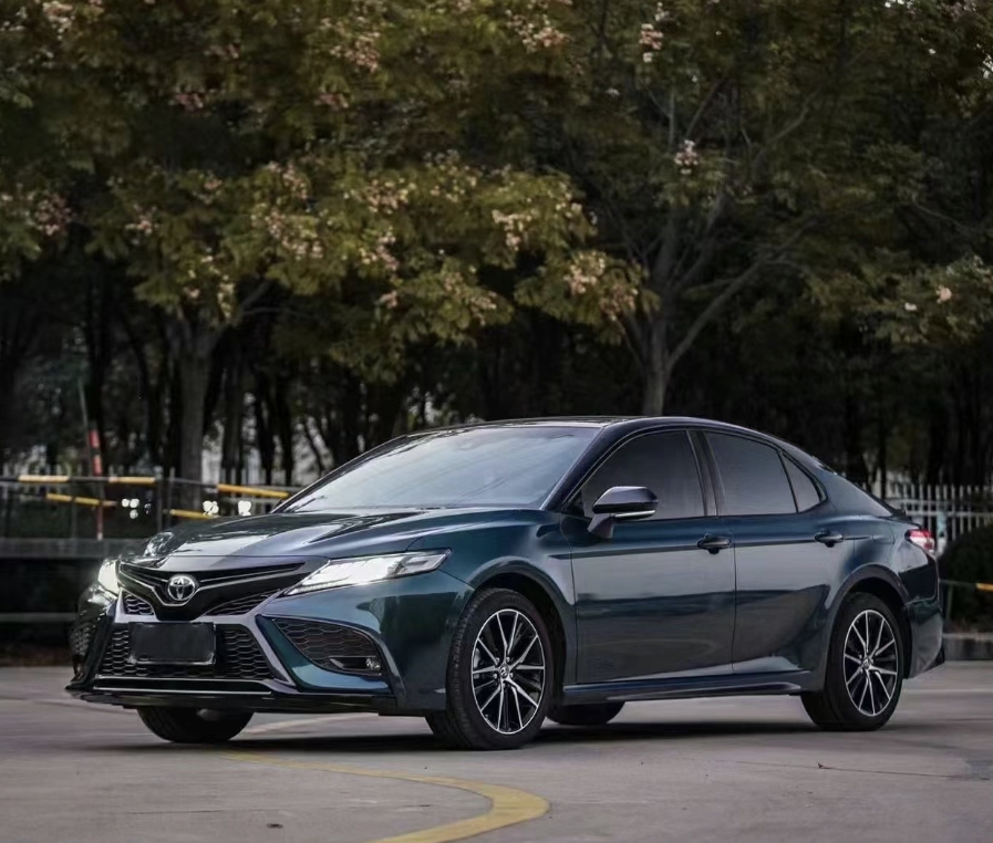 Ravoony Plus Gloss Metallic Midnight Green Car Wrap Toyota Camry Wrap