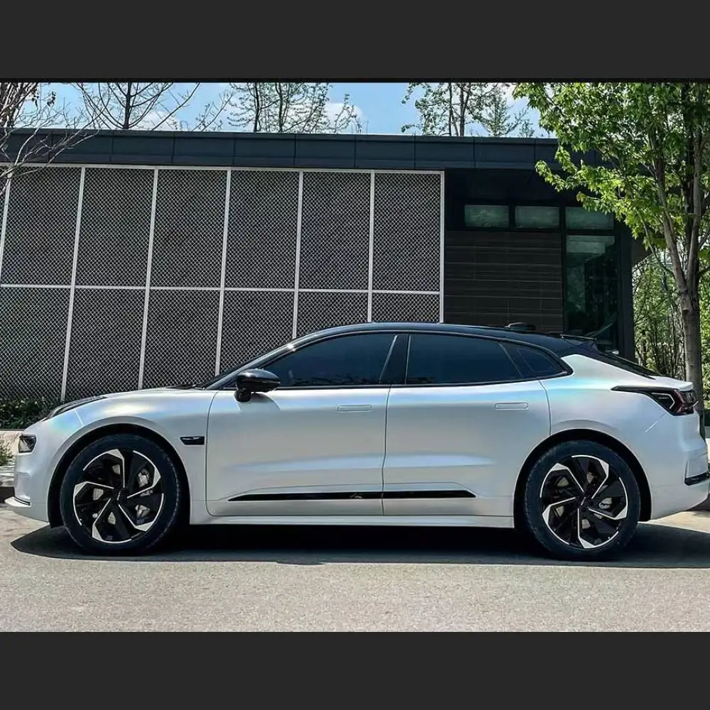 Ravoony Plus Matte Laser White Car Vinyl Wrap