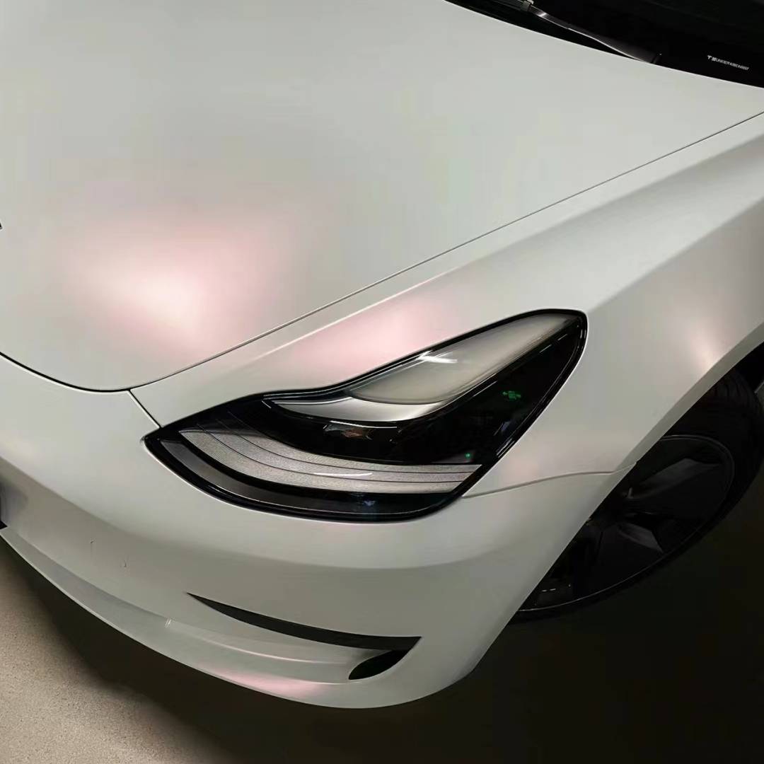 Ravoony Plus Matte White To Pink Car Vinyl Wrap