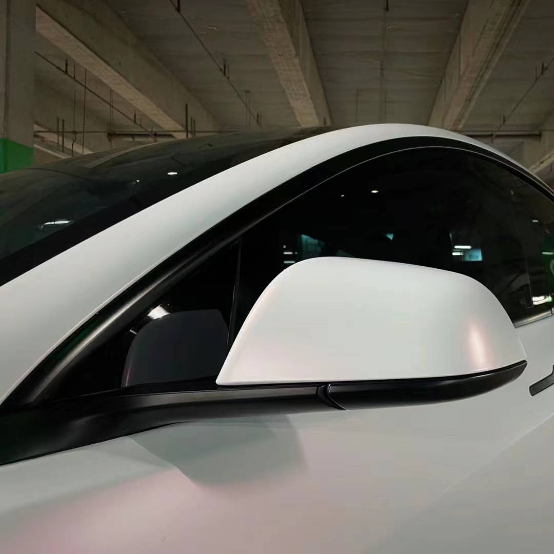 Ravoony Plus Matte White To Pink Car Vinyl Wrap