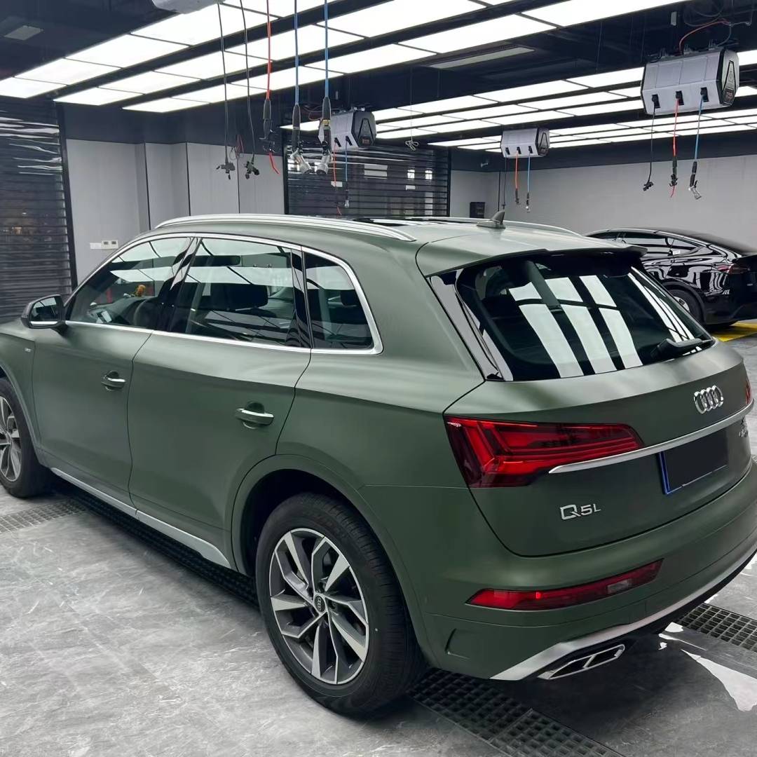 Ravoony Plus Matte Army Green Wrap Audi Q5 Wrap